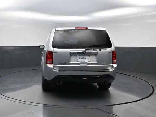Alabaster Silver Metallic 2014 Honda Pilot EX-L