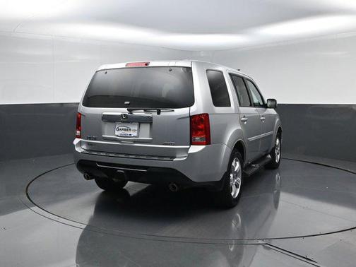 Alabaster Silver Metallic 2014 Honda Pilot EX-L