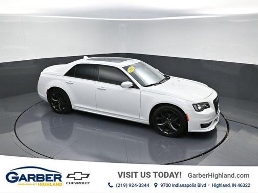 2022 Chrysler 300 Touring