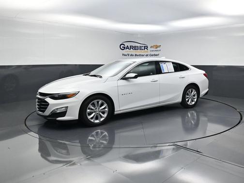 Summit White 2022 Chevrolet Malibu FWD LT