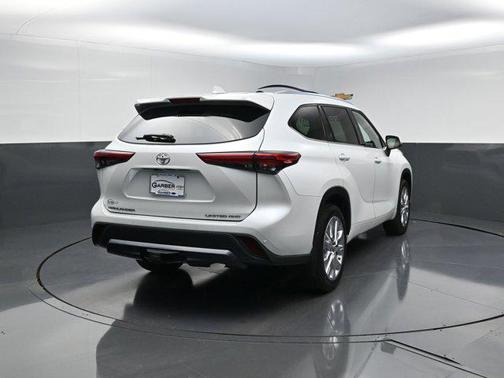 2022 Toyota Highlander Limited
