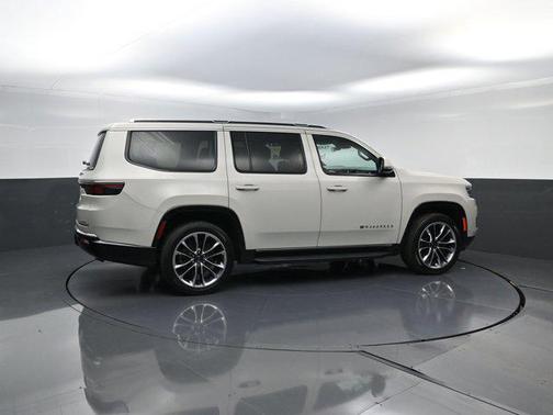 2022 Jeep Wagoneer Series II 4x4