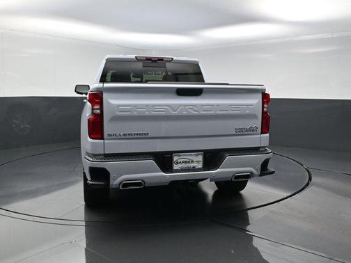 Polar White Tricoat 2026 Chevrolet Silverado 1500 High Country