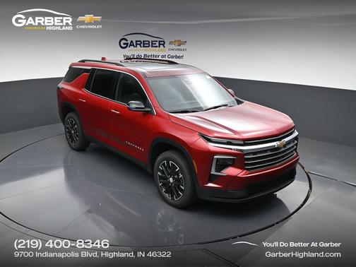 Radiant Red Tintcoat 2026 Chevrolet Traverse LT