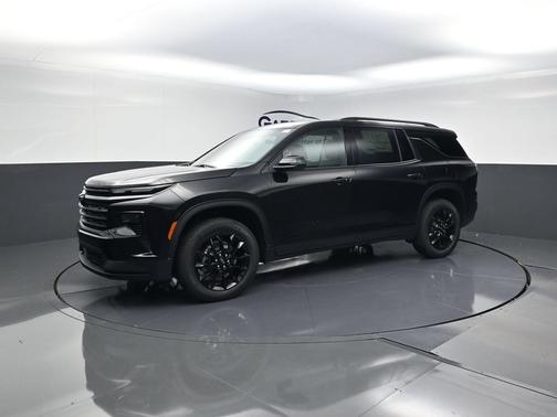 Mosaic Black Metallic 2026 Chevrolet Traverse LT