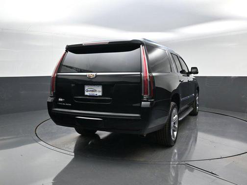 2016 Cadillac Escalade ESV Luxury