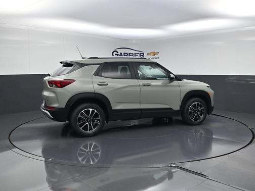 Cacti Green 2026 Chevrolet Trailblazer LT