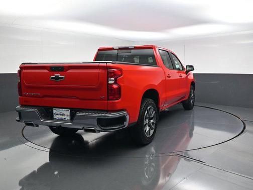 Red Hot 2021 Chevrolet Silverado 1500 LT