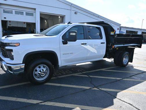 2025 Chevrolet Silverado 3500 WT