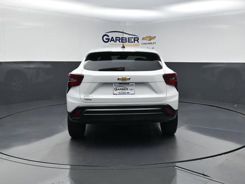 Summit White 2024 Chevrolet Trax LS