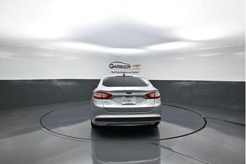 2016 Ford Fusion Hybrid SE
