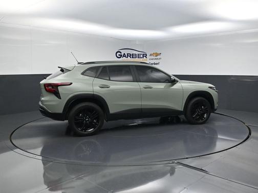 Cacti Green 2025 Chevrolet Trax FWD ACTIV