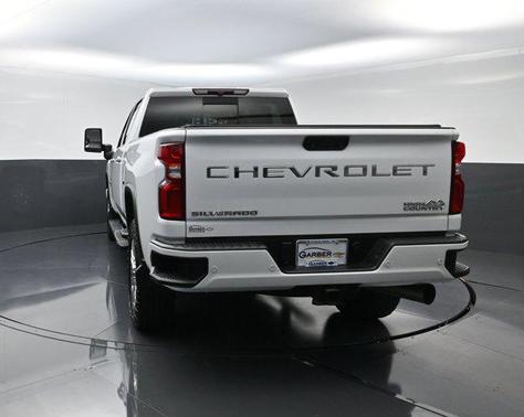 2022 Chevrolet Silverado 2500 High Country