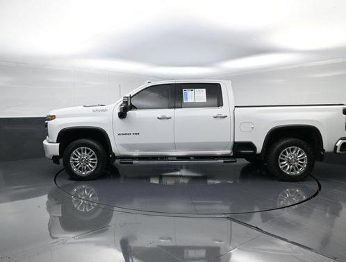 2022 Chevrolet Silverado 2500 High Country