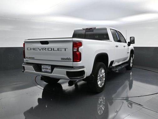 2022 Chevrolet Silverado 2500 High Country
