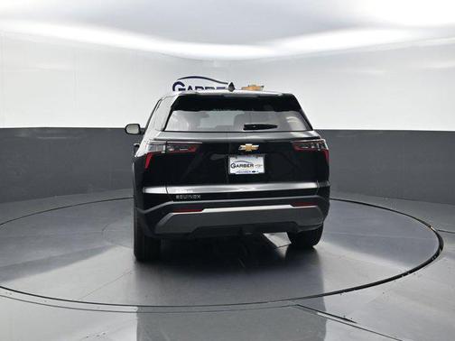 Mosaic Black Metallic 2026 Chevrolet Equinox 1LT