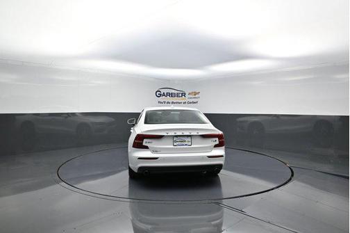 2019 Volvo S60 T6 Momentum