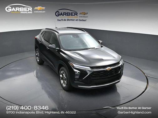 Mosaic Black Metallic 2026 Chevrolet Trax LT