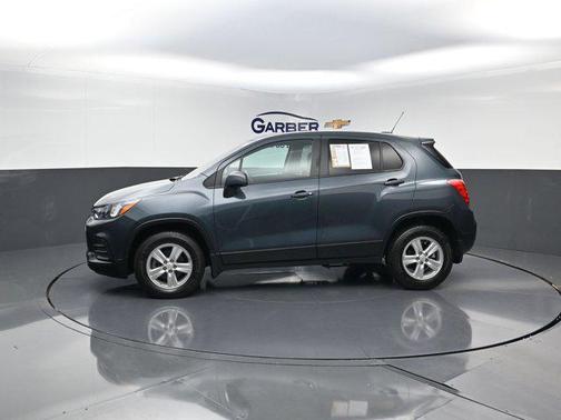 Shadow Gray Metallic 2021 Chevrolet Trax LS