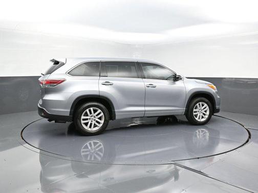 2014 Toyota Highlander LE
