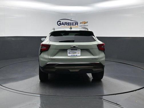 Cacti Green 2025 Chevrolet Trax FWD ACTIV