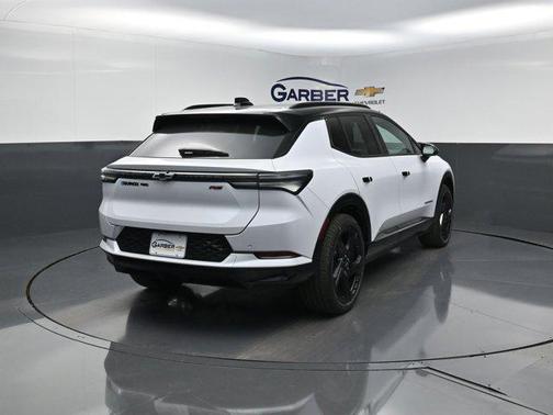 Polar White Tricoat 2026 Chevrolet Equinox EV RS