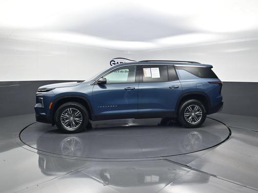Lakeshore Blue Metallic 2026 Chevrolet Traverse LT