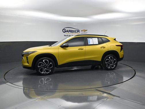 Nitro Yellow Metallic 2024 Chevrolet Trax FWD 2RS