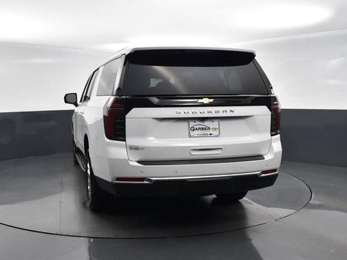 2025 Chevrolet Suburban LS