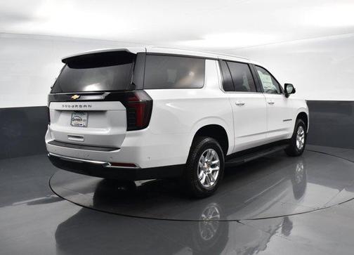2025 Chevrolet Suburban LS