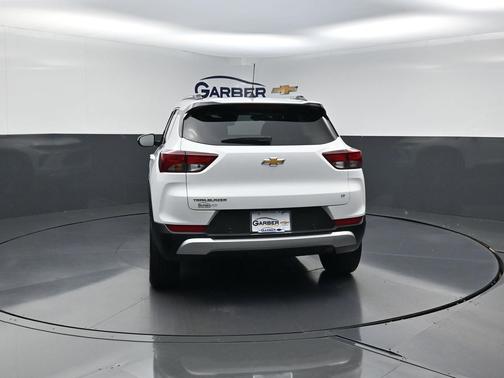 Summit White 2024 Chevrolet Trailblazer LT