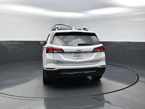 Iridescent Pearl Tricoat 2022 Chevrolet Equinox Premier w/1LZ
