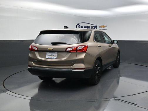 Sandy Ridge Metallic 2018 Chevrolet Equinox LT