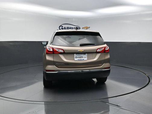 Sandy Ridge Metallic 2018 Chevrolet Equinox LT