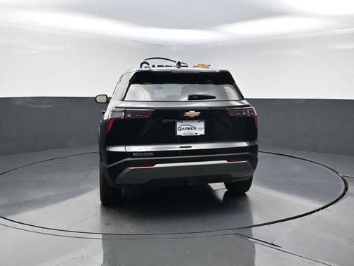 Mosaic Black Metallic 2025 Chevrolet Equinox 1LT