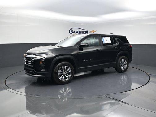 Mosaic Black Metallic 2025 Chevrolet Equinox 1LT