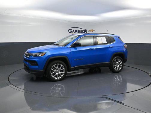2022 Jeep Compass Latitude Lux