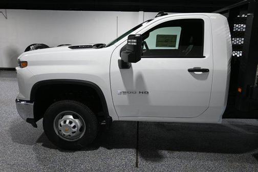 Summit White 2026 Chevrolet Silverado 3500 WT