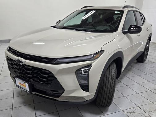 White Sands 2026 Chevrolet Trax FWD ACTIV
