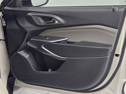 White Sands 2026 Chevrolet Trax FWD ACTIV
