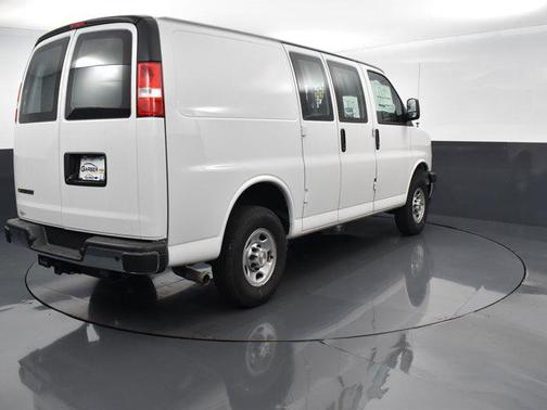 2024 Chevrolet Express 2500 RWD 2500 Regular Wheelbase WT