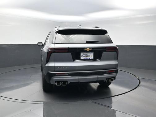 Sterling Gray Metallic 2026 Chevrolet Traverse LT