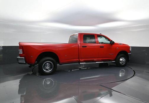 2019 RAM 3500 Tradesman Crew Cab 4x4 8' Box