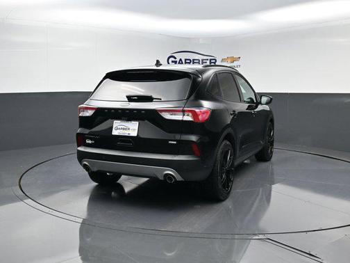 2021 Ford Escape Titanium