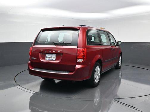 Deep Cherry Red Crystal Pearlcoat 2015 Dodge Grand Caravan AVP/SE