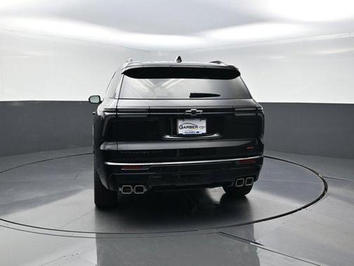 Mosaic Black Metallic 2026 Chevrolet Traverse RS