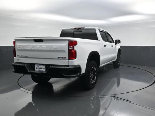 Summit White 2023 Chevrolet Silverado 1500 ZR2