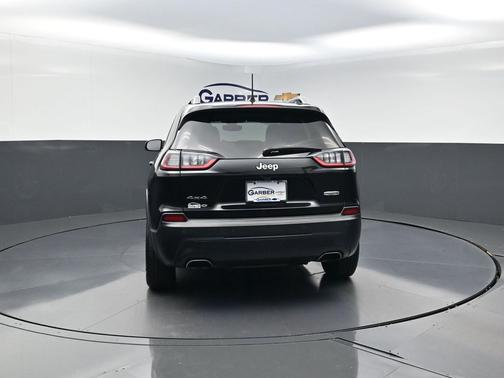 Diamond Black Crystal Pearlcoat 2019 Jeep Cherokee Latitude Plus