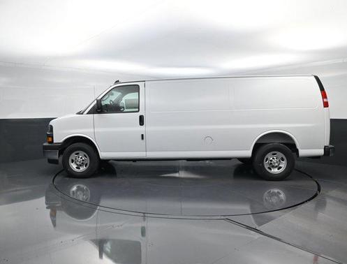 Summit White 2025 Chevrolet Express 3500 RWD 3500 Extended Wheelbase WT