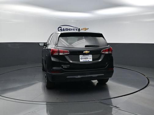 Mosaic Black Metallic 2024 Chevrolet Equinox 1LT